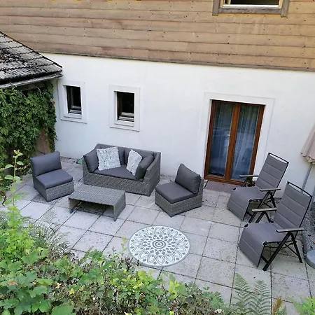 Modern In Near Area Apartman *