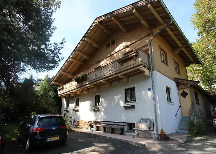 Apartament Modern In Near Area